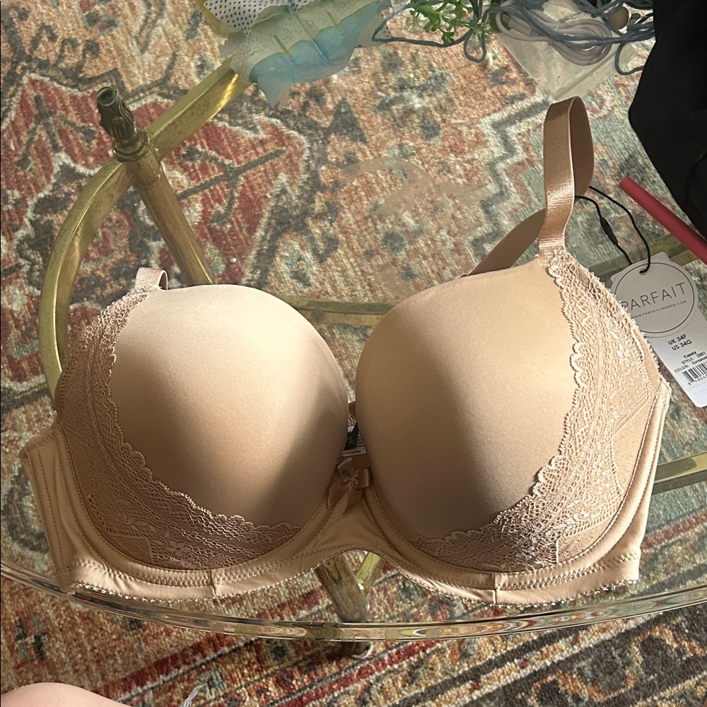 Parfait Women's Beige Lace Bra